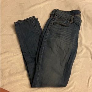 ‼️LAST CHANCE‼️Medium wash Diva skinny jeans